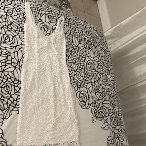 GUESS DRESS - Picture 7 of 10